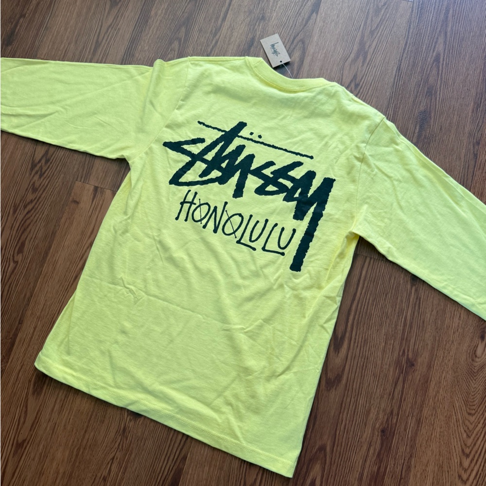 NWT Authentic Stussy Honolulu Men's Lemon Yellow Long Sleeve Tee Size Small